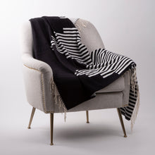 Load image into Gallery viewer, 60"L*50"W Woven Cotton Geometric Jacquard Throw, 600g