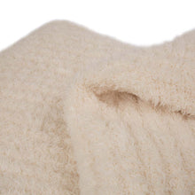 Load image into Gallery viewer, 60"L*50"W Knitted Polyester Beige Feather Yarn Throw Blanket 800g