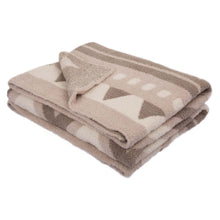 Load image into Gallery viewer, 60"L*50"W Knitted Polyester Geometric Pattern Feather Yarn Throw Blanket 1000g