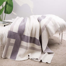 Load image into Gallery viewer, 60"L*50"W Knitted Polyester Geometric Pattern Feather Yarn Throw Blanket 1050g