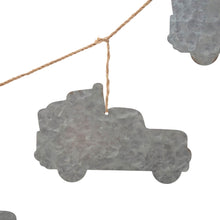Load image into Gallery viewer, 72"L Patriotic Galvanized Truck Garland