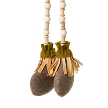 Load image into Gallery viewer, Fall Fabric Couple Scarecrow Shelf Sitter